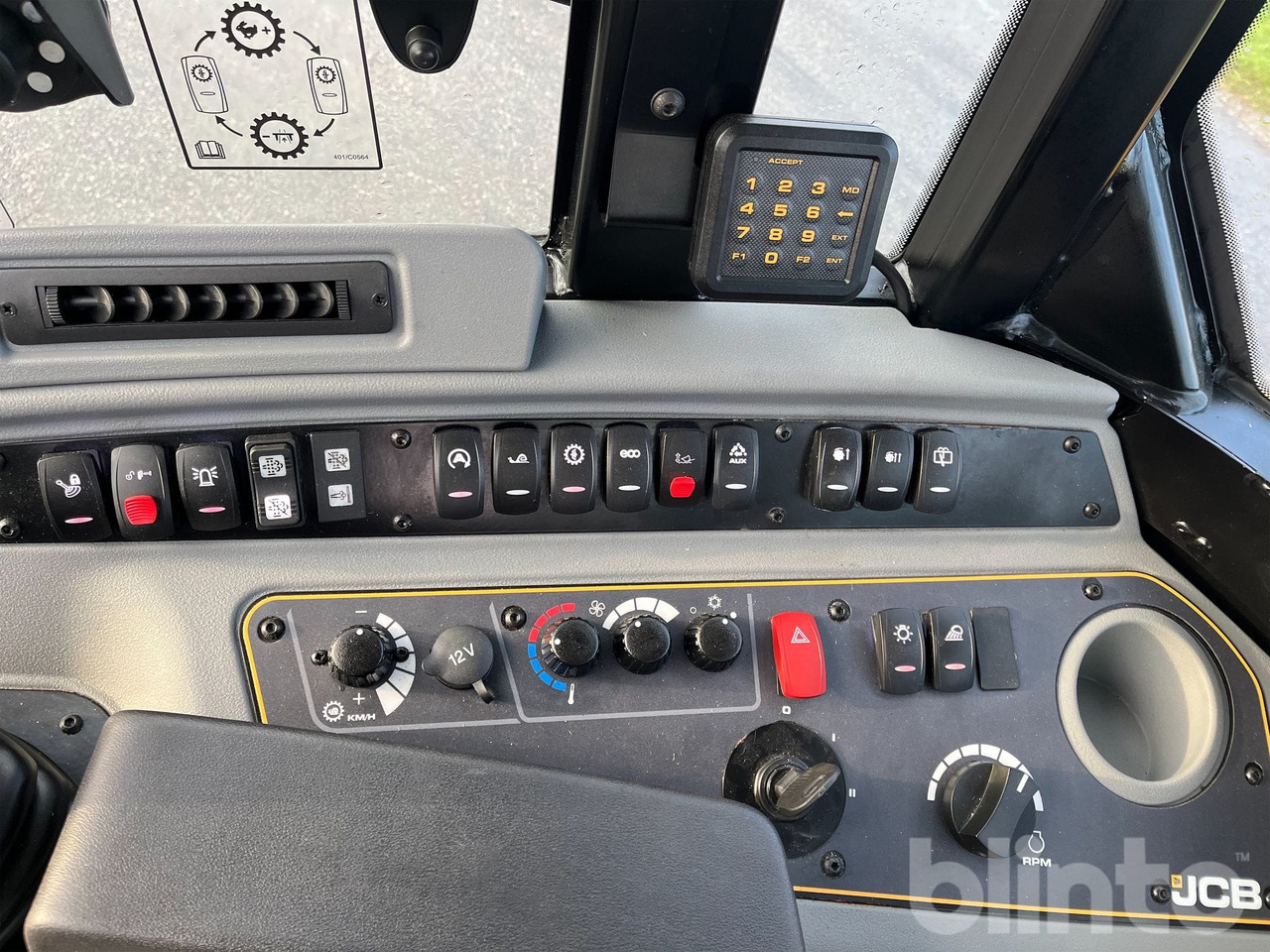 Utovarivač na kotačima JCB 409 SV AG Nordic Edition (Stage V): slika Utovarivač na kotačima JCB 409 SV AG Nordic Edition (Stage V)