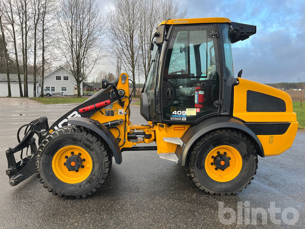 Utovarivač na kotačima JCB 409 SV AG Nordic Edition (Stage V): slika Utovarivač na kotačima JCB 409 SV AG Nordic Edition (Stage V)