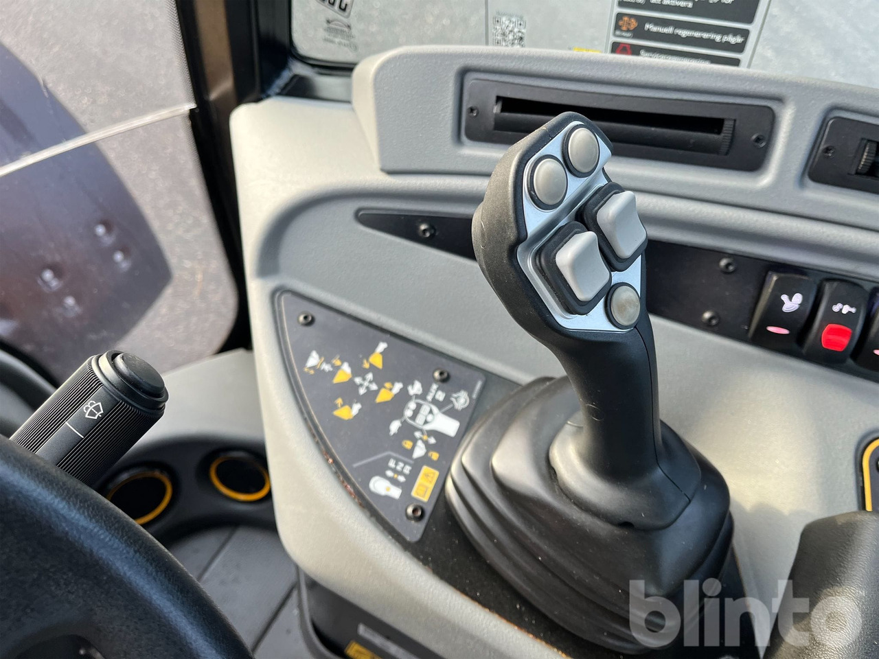 Utovarivač na kotačima JCB 409 SV AG Nordic Edition (Stage V): slika Utovarivač na kotačima JCB 409 SV AG Nordic Edition (Stage V)