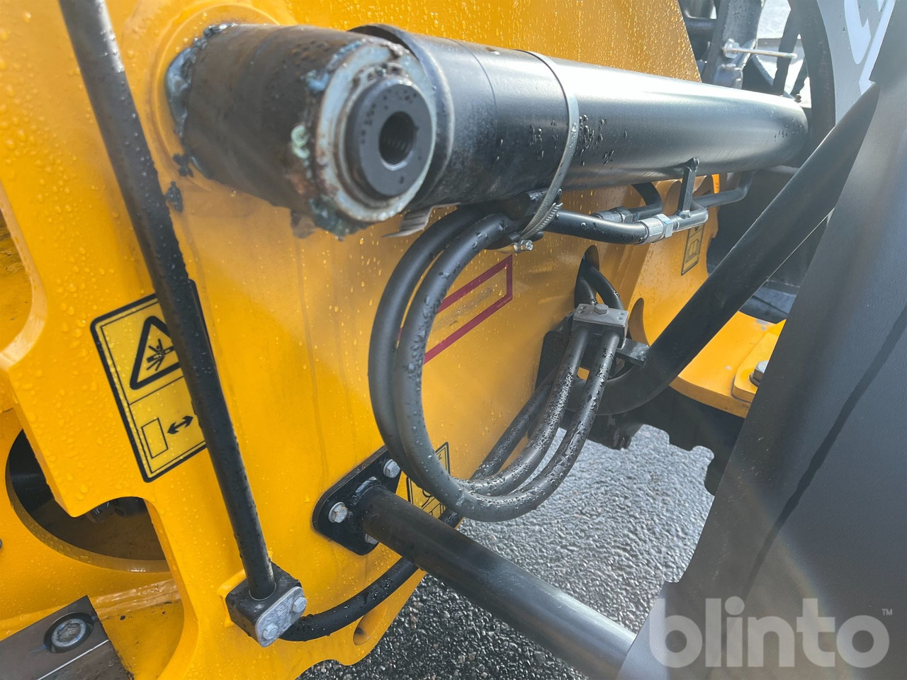 Utovarivač na kotačima JCB 409 SV AG Nordic Edition (Stage V): slika Utovarivač na kotačima JCB 409 SV AG Nordic Edition (Stage V)