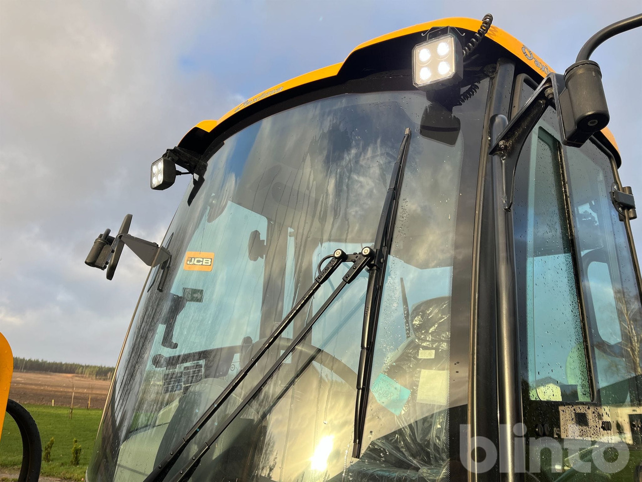 Utovarivač na kotačima JCB 409 SV AG Nordic Edition (Stage V): slika Utovarivač na kotačima JCB 409 SV AG Nordic Edition (Stage V)