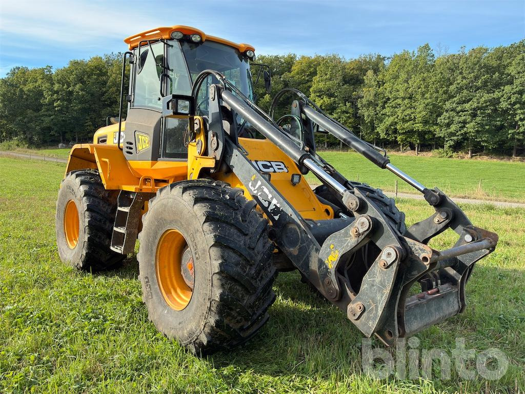 JCB 426 AGRI - Utovarivač na kotačima: slika JCB 426 AGRI - Utovarivač na kotačima JCB 426 AGRI - Utovarivač na kotačima: slika JCB 426 AGRI - Utovarivač na kotačima