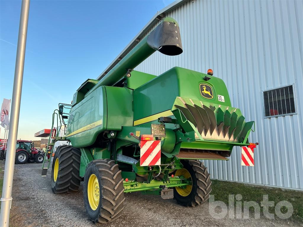 John Deere T 560 HM (2010) - Kombajn za žetvu: slika John Deere T 560 HM (2010) - Kombajn za žetvu John Deere T 560 HM (2010) - Kombajn za žetvu: slika John Deere T 560 HM (2010) - Kombajn za žetvu