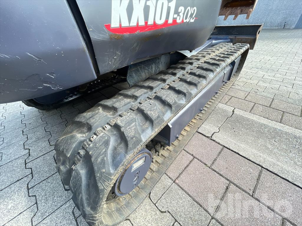 Mini bager KUBOTA KX101-3A2: slika Mini bager KUBOTA KX101-3A2