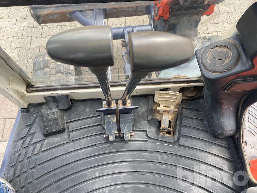 Mini bager KUBOTA KX101-3A2: slika Mini bager KUBOTA KX101-3A2