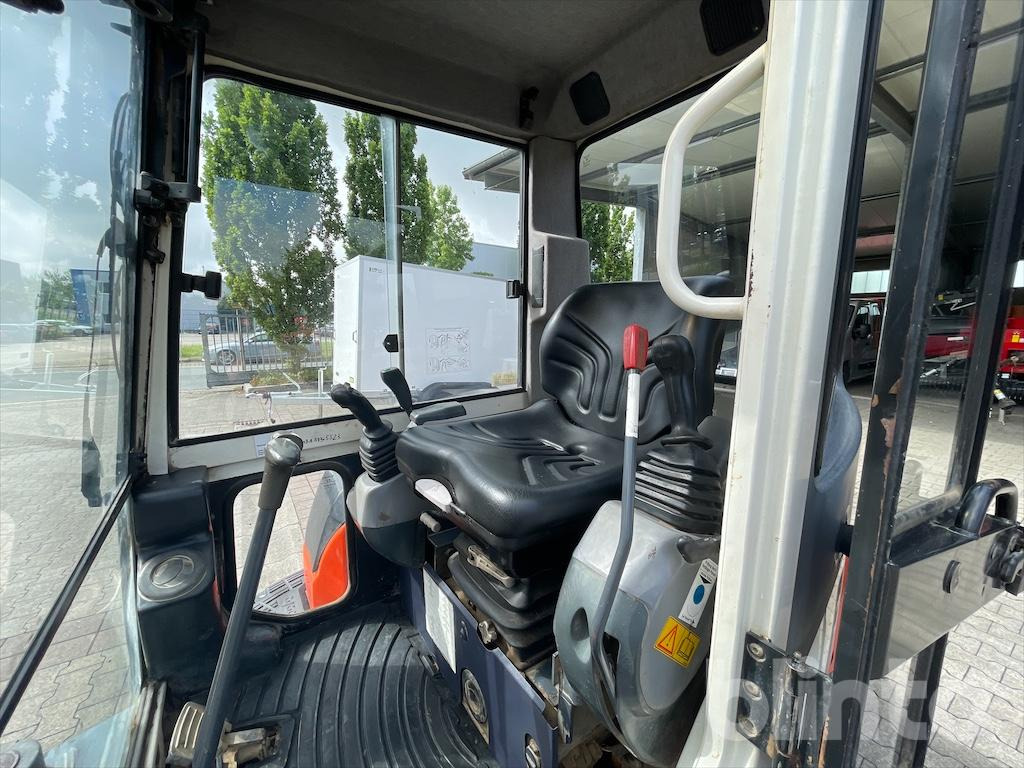 Mini bager KUBOTA KX101-3A2: slika Mini bager KUBOTA KX101-3A2