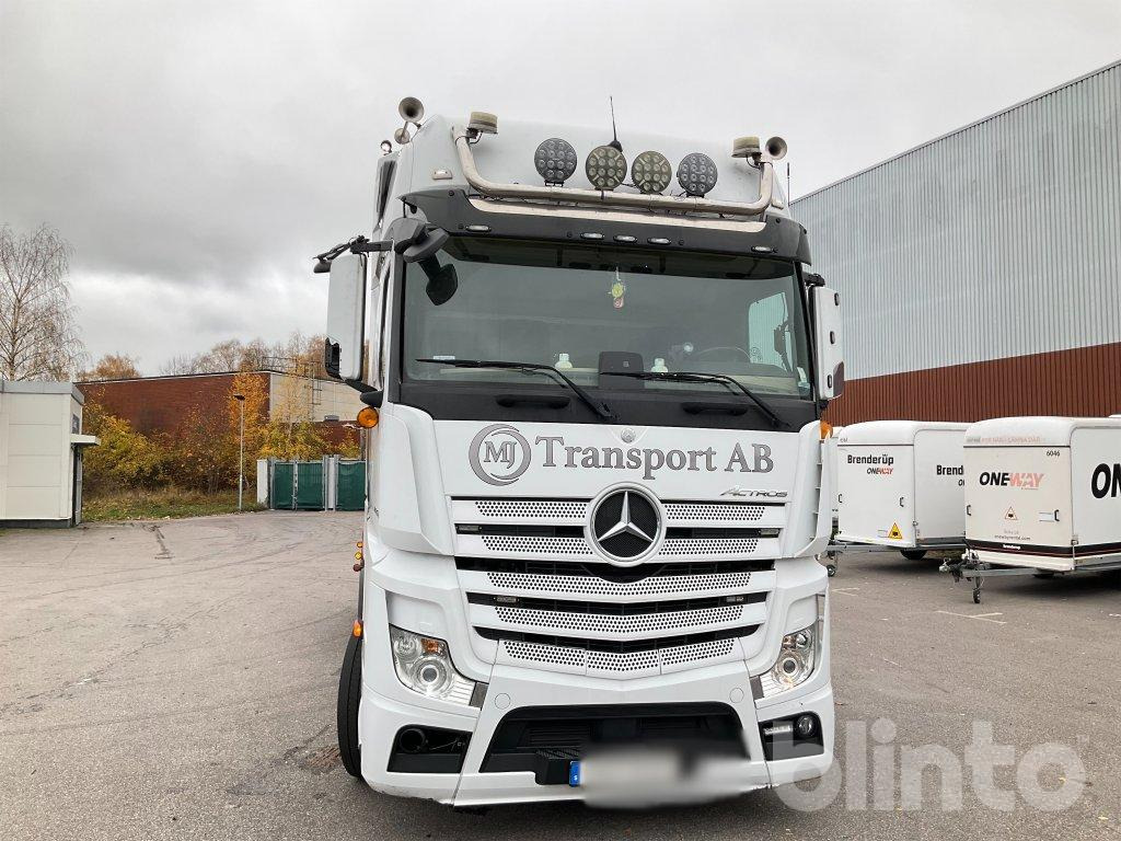 Kamion MERCEDES-BENZ: slika Kamion MERCEDES-BENZ