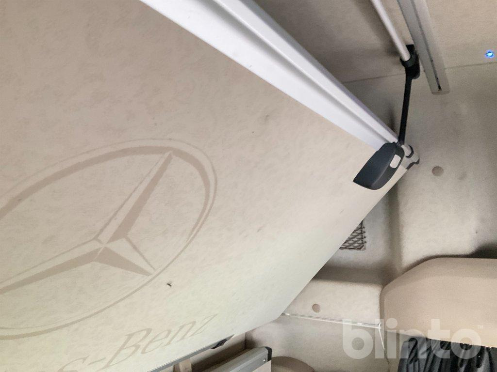 Kamion MERCEDES-BENZ: slika Kamion MERCEDES-BENZ