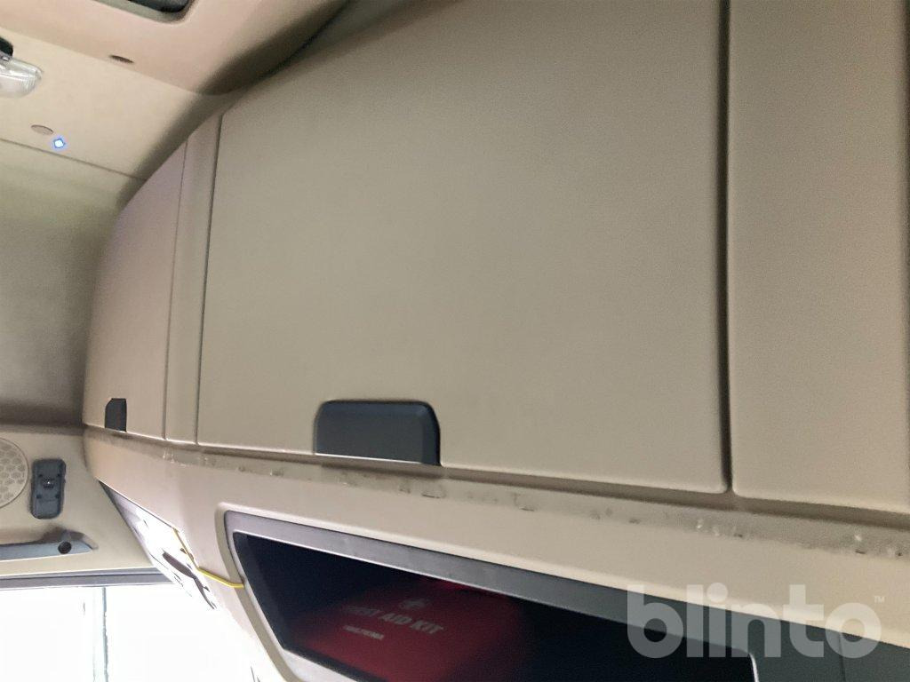 Kamion MERCEDES-BENZ: slika Kamion MERCEDES-BENZ