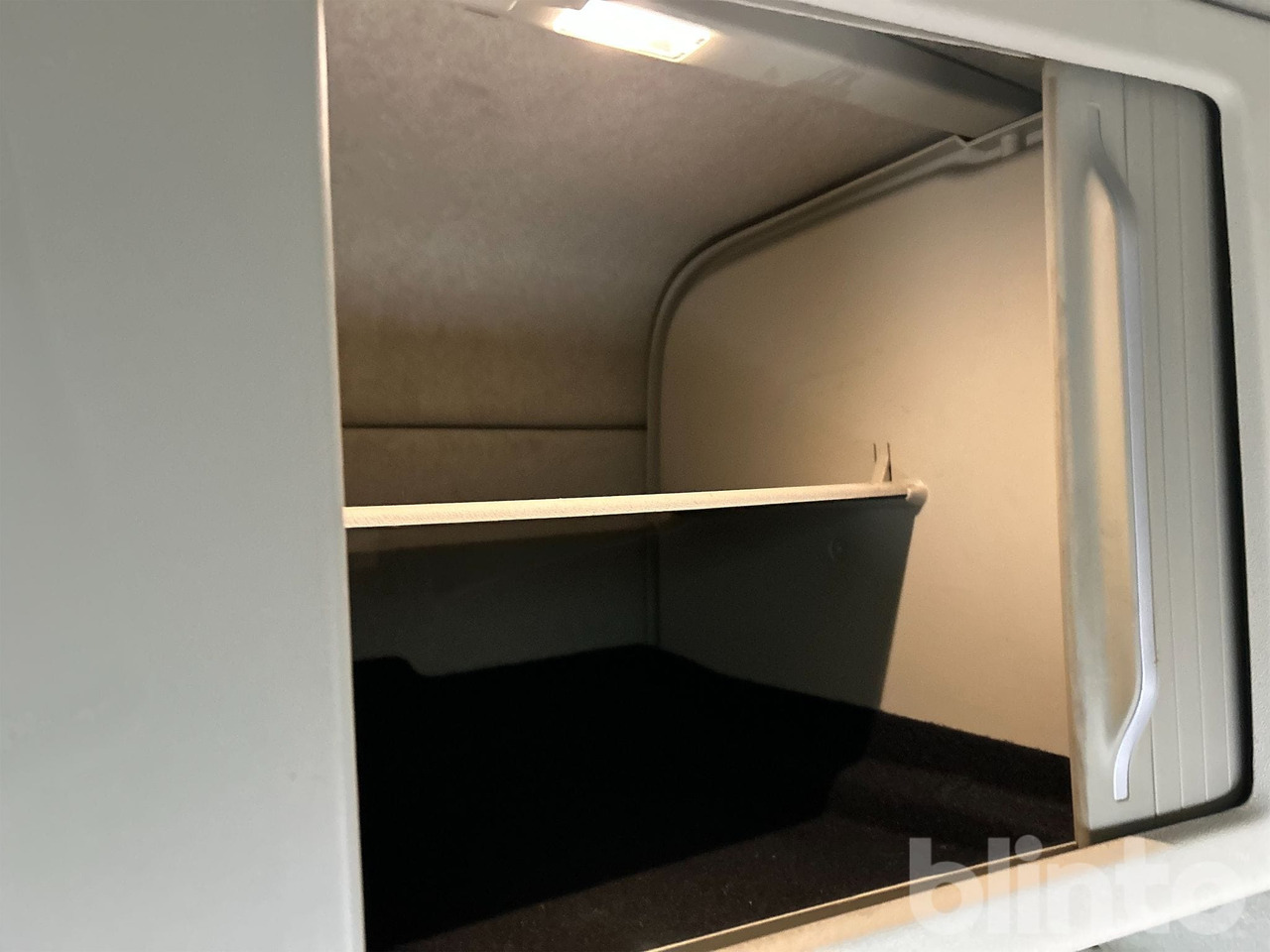 Kamion VOLVO: slika Kamion VOLVO