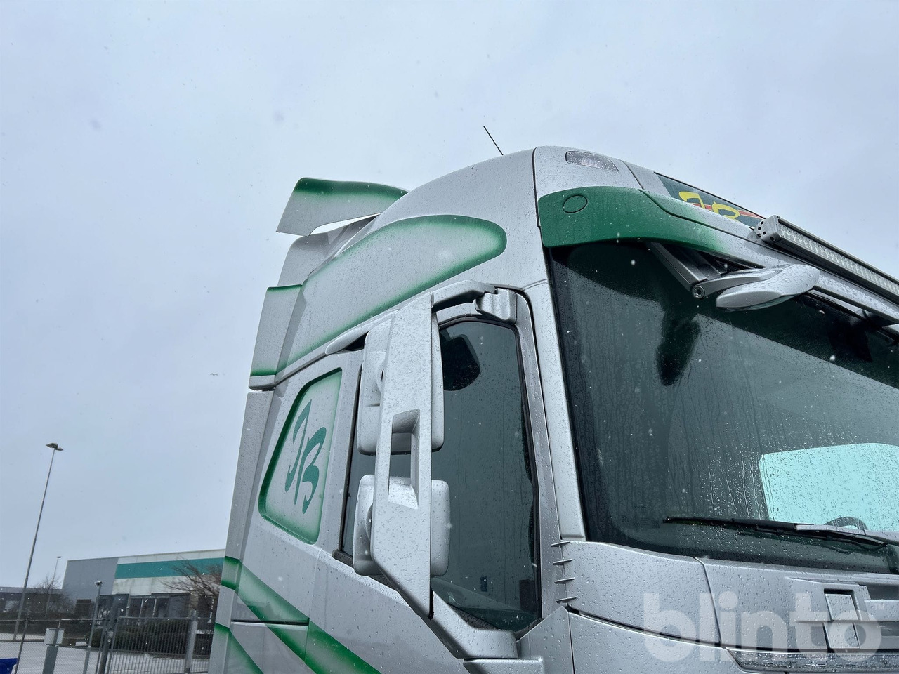 Kamion VOLVO: slika Kamion VOLVO