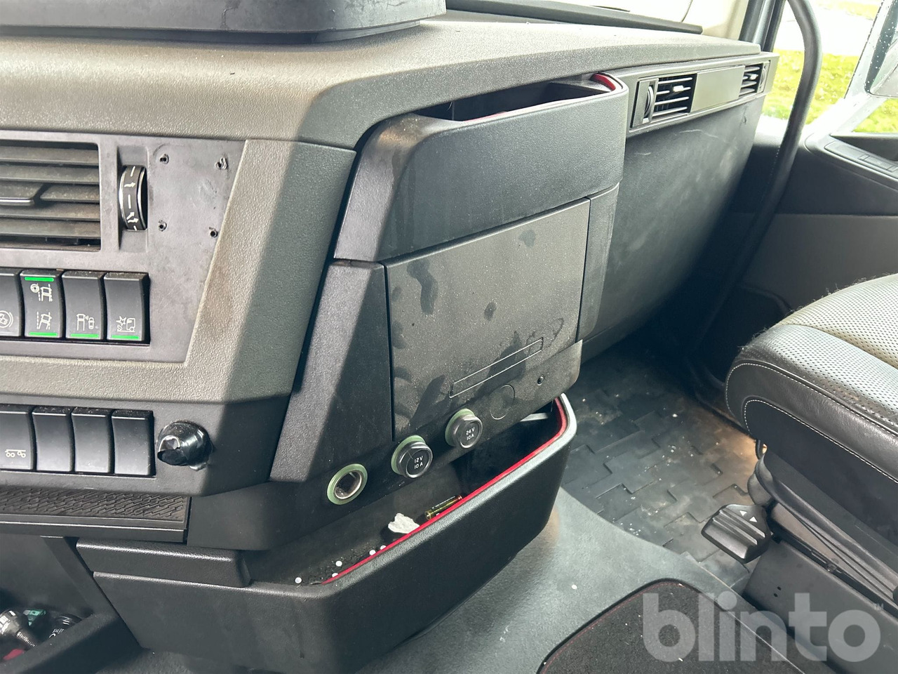 Kamion VOLVO: slika Kamion VOLVO