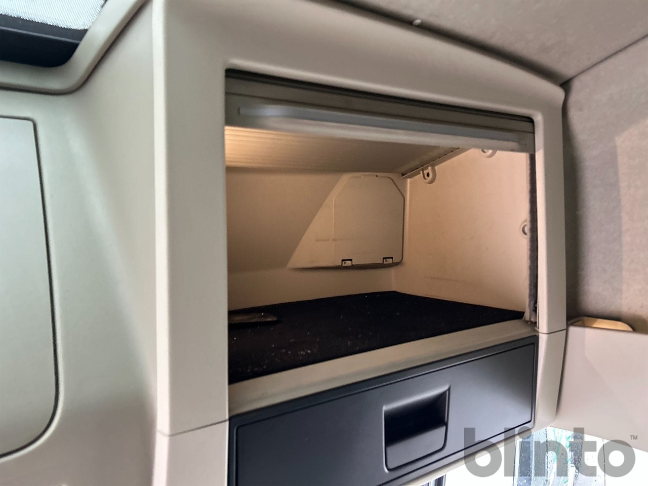 Kamion VOLVO: slika Kamion VOLVO