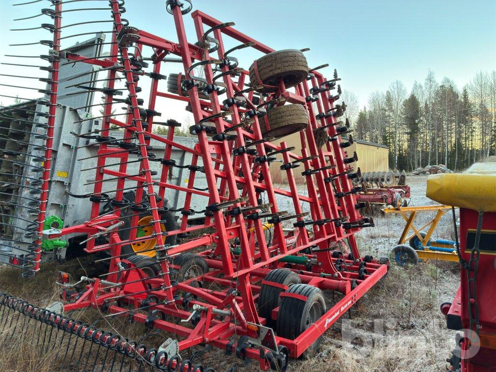 Kverneland Mastern 800H - Kultivator: slika Kverneland Mastern 800H - Kultivator Kverneland Mastern 800H - Kultivator: slika Kverneland Mastern 800H - Kultivator