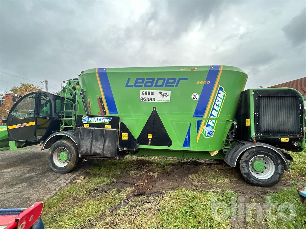 Leader 2600 (2015) - Vagon-miješalica za krmivo: slika Leader 2600 (2015) - Vagon-miješalica za krmivo Leader 2600 (2015) - Vagon-miješalica za krmivo: slika Leader 2600 (2015) - Vagon-miješalica za krmivo