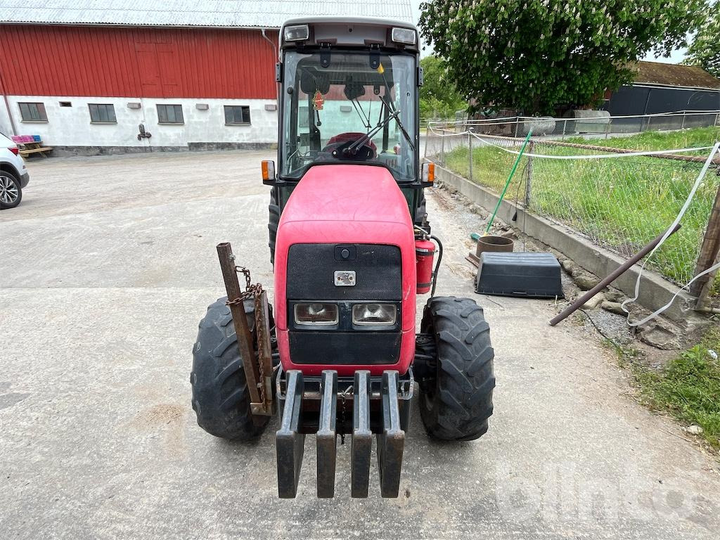 MASSEY FERGUSON MF3435GE - Traktor: slika MASSEY FERGUSON MF3435GE - Traktor MASSEY FERGUSON MF3435GE - Traktor: slika MASSEY FERGUSON MF3435GE - Traktor