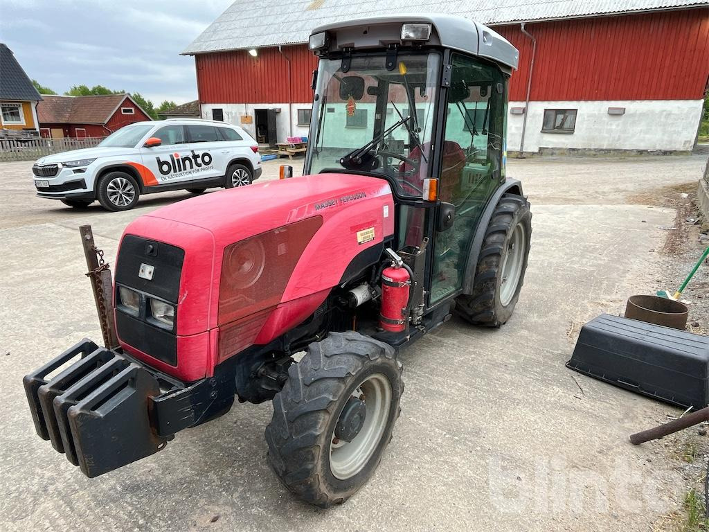 MASSEY FERGUSON MF3435GE - Traktor: slika MASSEY FERGUSON MF3435GE - Traktor MASSEY FERGUSON MF3435GE - Traktor: slika MASSEY FERGUSON MF3435GE - Traktor