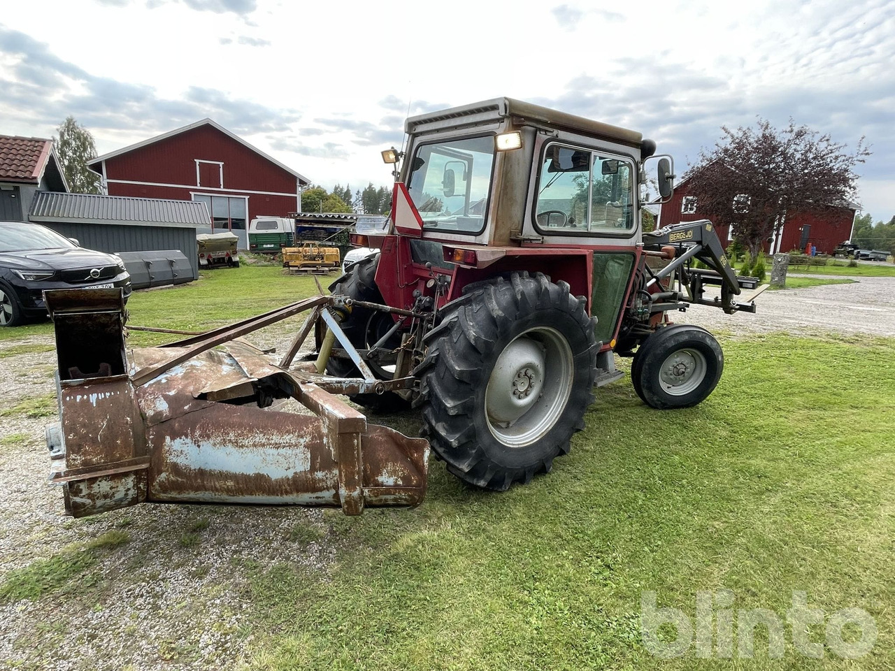 Massey Ferguson 550 - Traktor: slika Massey Ferguson 550 - Traktor Massey Ferguson 550 - Traktor: slika Massey Ferguson 550 - Traktor