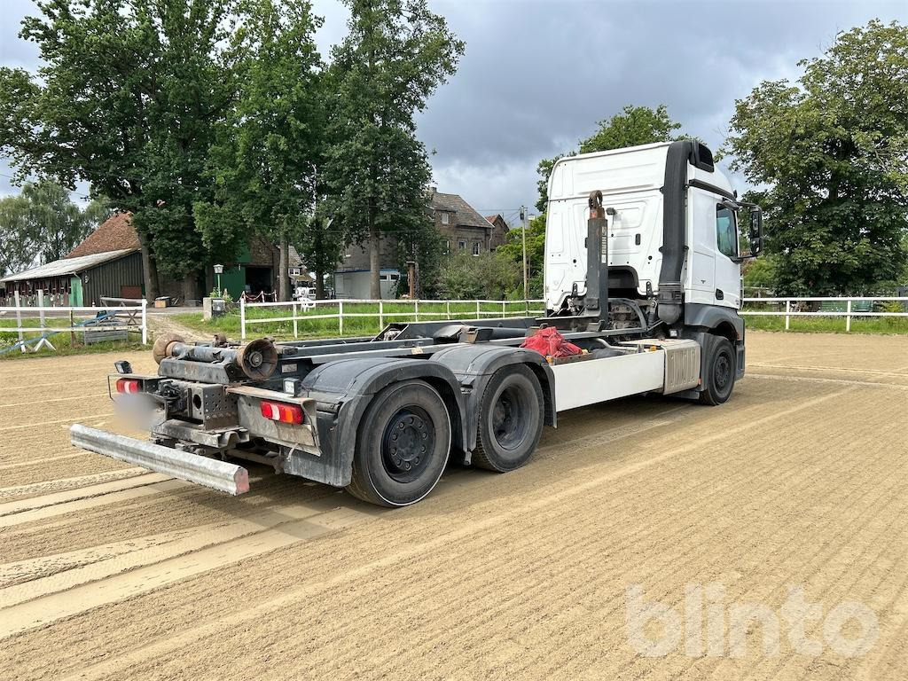 Mercedes-Benz Actros - Kamion s kukastom dizalicom: slika Mercedes-Benz Actros - Kamion s kukastom dizalicom Mercedes-Benz Actros - Kamion s kukastom dizalicom: slika Mercedes-Benz Actros - Kamion s kukastom dizalicom