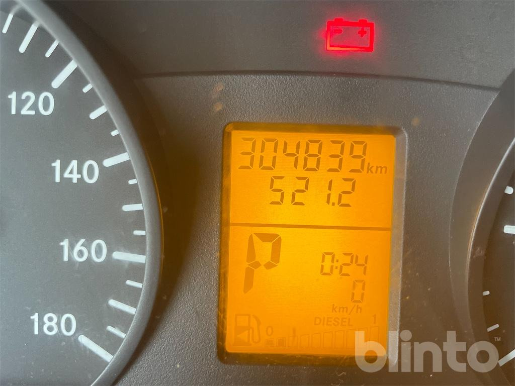 Mercedes Benz Sprinter 316D - Vozilo hitne pomoći: slika Mercedes Benz Sprinter 316D - Vozilo hitne pomoći Mercedes Benz Sprinter 316D - Vozilo hitne pomoći: slika Mercedes Benz Sprinter 316D - Vozilo hitne pomoći
