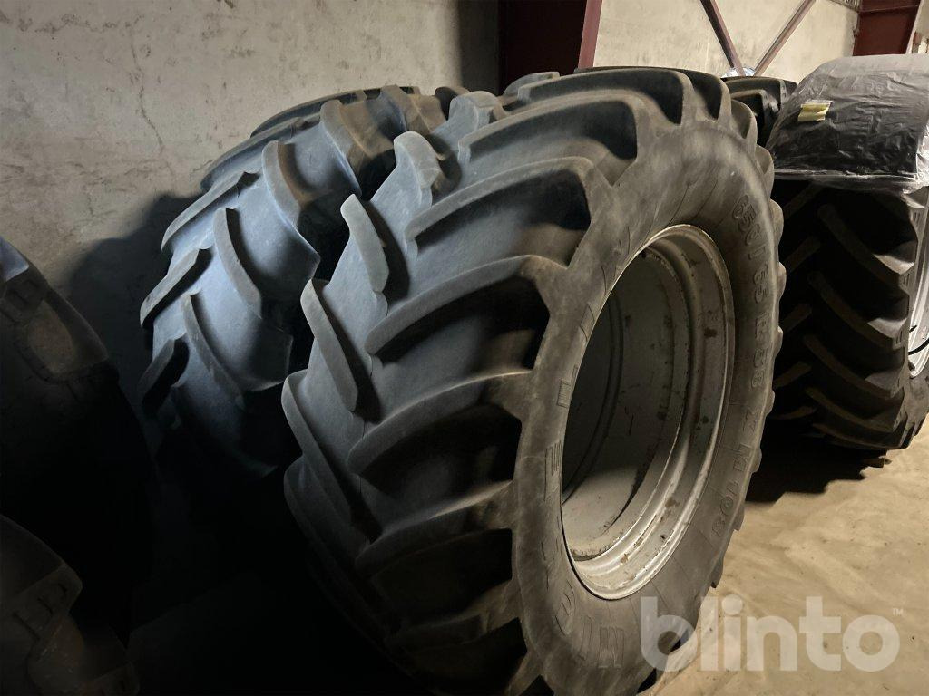 Michelin 650/65 R38 - Kompletan kotač: slika Michelin 650/65 R38 - Kompletan kotač Michelin 650/65 R38 - Kompletan kotač: slika Michelin 650/65 R38 - Kompletan kotač
