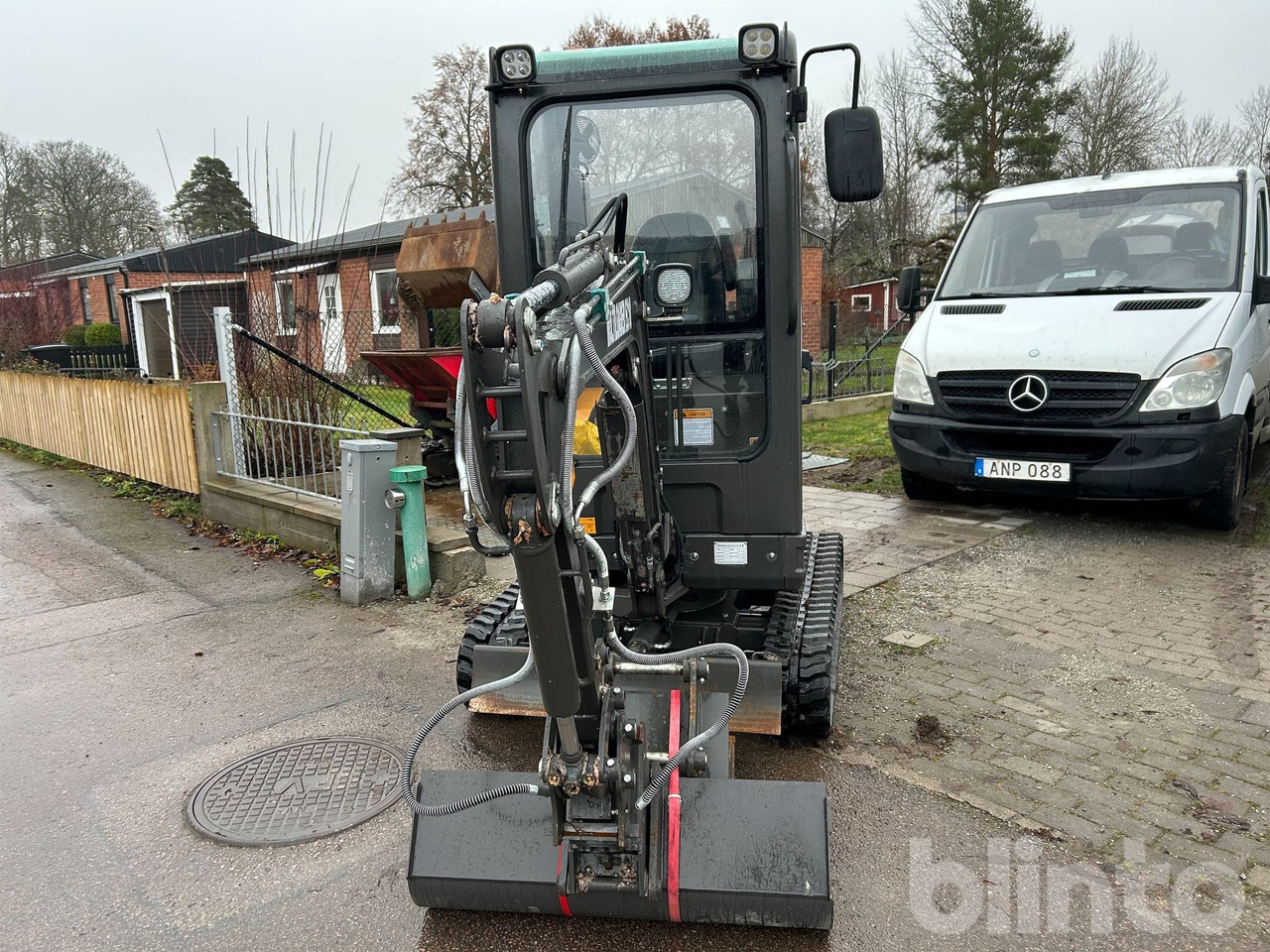 Multi Loader EC18 - Bager gusjeničar: slika Multi Loader EC18 - Bager gusjeničar Multi Loader EC18 - Bager gusjeničar: slika Multi Loader EC18 - Bager gusjeničar