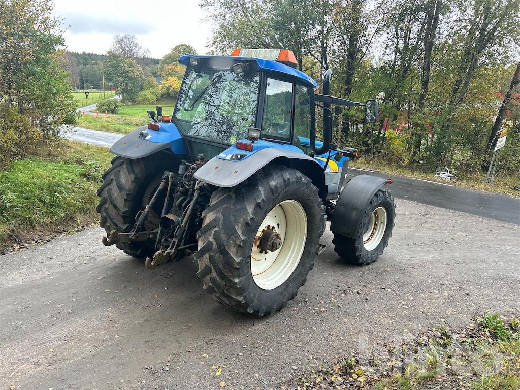 NEW HOLLAND TM190 4WD - Traktor: slika NEW HOLLAND TM190 4WD - Traktor NEW HOLLAND TM190 4WD - Traktor: slika NEW HOLLAND TM190 4WD - Traktor