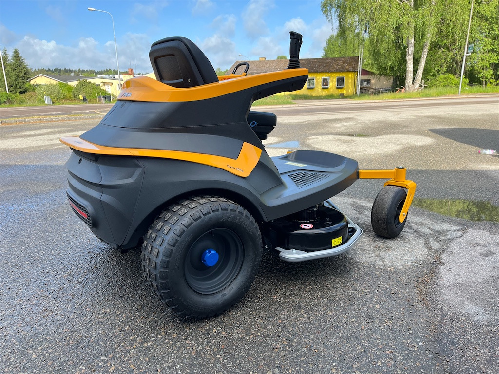 Stiga Gyro 900e (Ny och upp till 13000 m2) - Vrtna kosilica: slika Stiga Gyro 900e (Ny och upp till 13000 m2) - Vrtna kosilica Stiga Gyro 900e (Ny och upp till 13000 m2) - Vrtna kosilica: slika Stiga Gyro 900e (Ny och upp till 13000 m2) - Vrtna kosilica