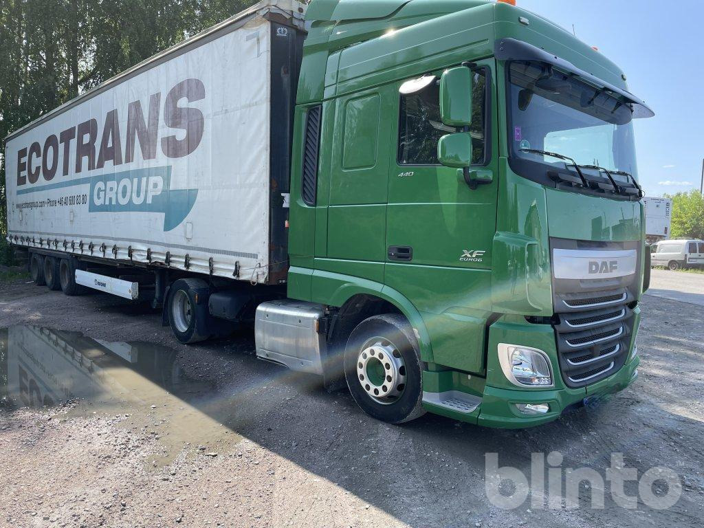 DAF - Tegljač, Poluprikolica s ceradom: slika  DAF - Tegljač, Poluprikolica s ceradom DAF - Tegljač, Poluprikolica s ceradom: slika  DAF - Tegljač, Poluprikolica s ceradom