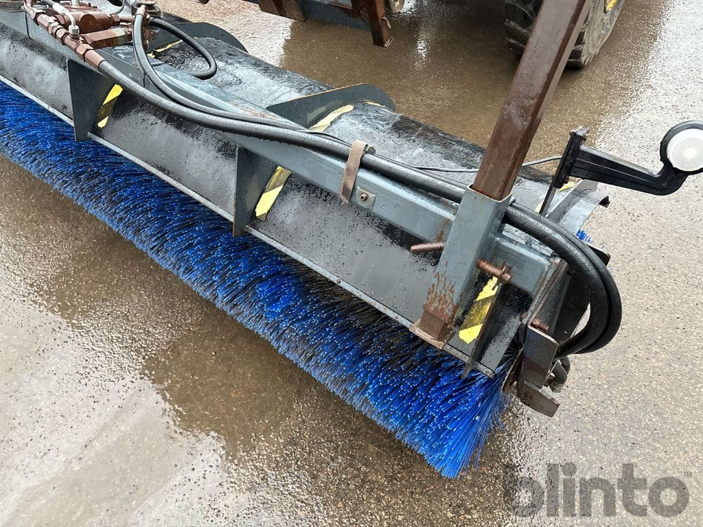 Metla UFO 3,5 Meter: slika Metla UFO 3,5 Meter