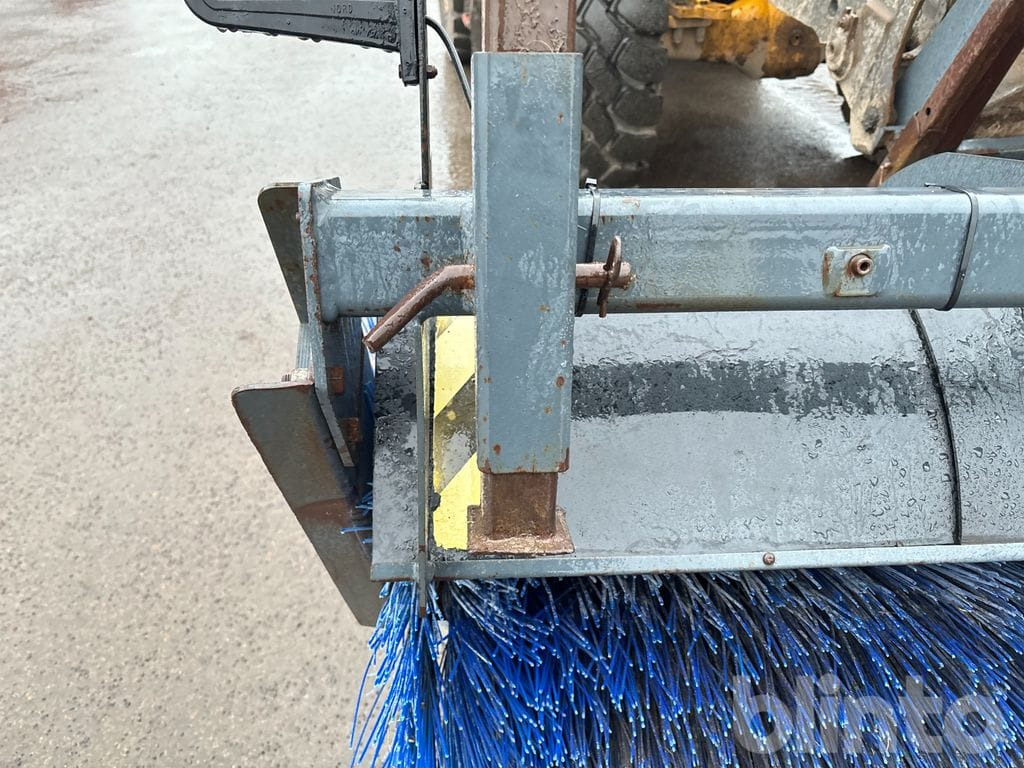 Metla UFO 3,5 Meter: slika Metla UFO 3,5 Meter