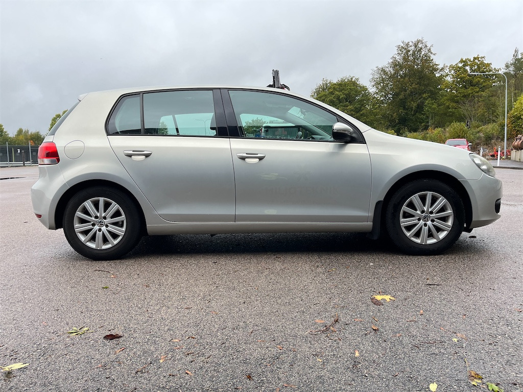 VOLKSWAGEN, VW Golf 1,6 Multifuel (Kommunbil) - Automobil: slika VOLKSWAGEN, VW Golf 1,6 Multifuel (Kommunbil) - Automobil VOLKSWAGEN, VW Golf 1,6 Multifuel (Kommunbil) - Automobil: slika VOLKSWAGEN, VW Golf 1,6 Multifuel (Kommunbil) - Automobil