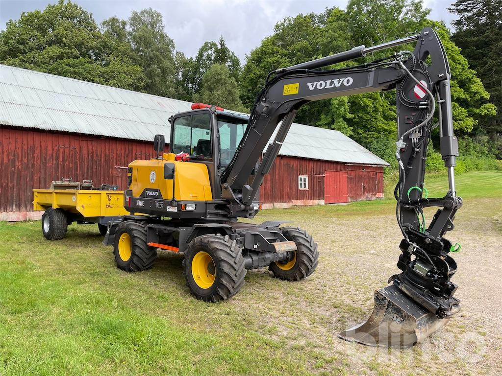 VOLVO EW60E - Bager na kotačima: slika VOLVO EW60E - Bager na kotačima VOLVO EW60E - Bager na kotačima: slika VOLVO EW60E - Bager na kotačima