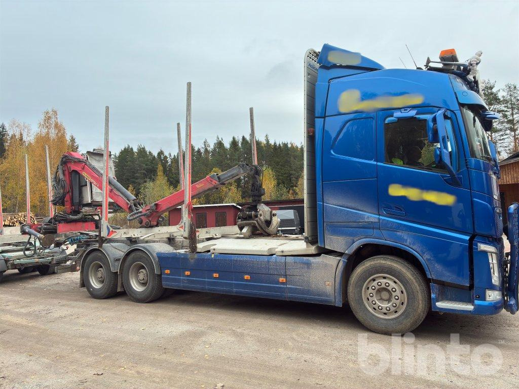 VOLVO FH 64R - Kamion šumar, Kamion s kranom: slika VOLVO FH 64R - Kamion šumar, Kamion s kranom VOLVO FH 64R - Kamion šumar, Kamion s kranom: slika VOLVO FH 64R - Kamion šumar, Kamion s kranom
