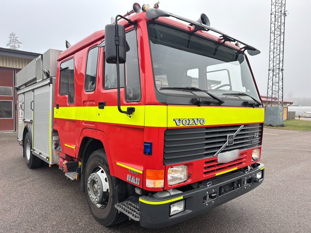 VOLVO FL10 4X2 - Vatrogasno vozilo: slika VOLVO FL10 4X2 - Vatrogasno vozilo VOLVO FL10 4X2 - Vatrogasno vozilo: slika VOLVO FL10 4X2 - Vatrogasno vozilo