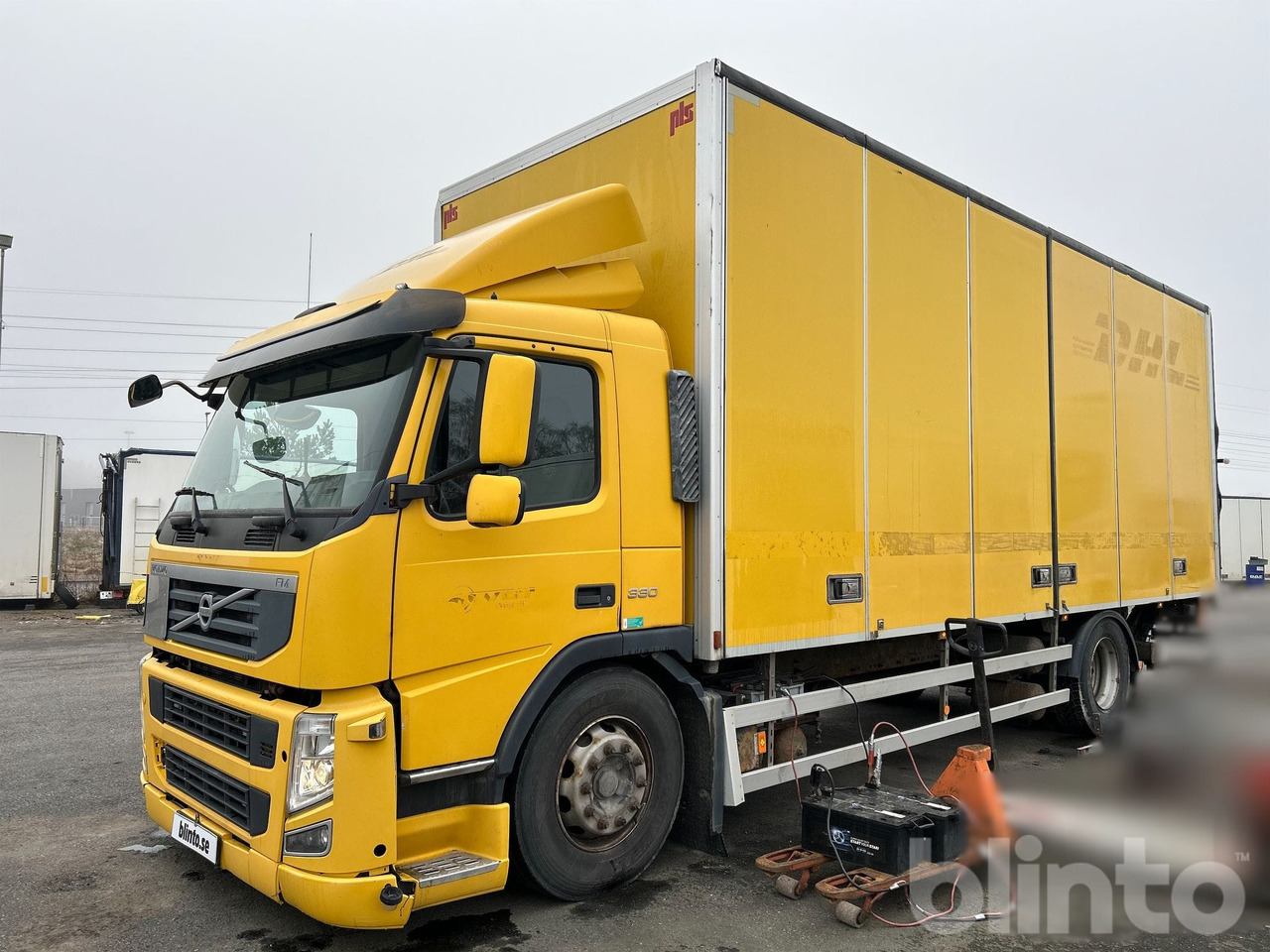VOLVO FM 330 4X2 - Kamion sandučar: slika VOLVO FM 330 4X2 - Kamion sandučar VOLVO FM 330 4X2 - Kamion sandučar: slika VOLVO FM 330 4X2 - Kamion sandučar