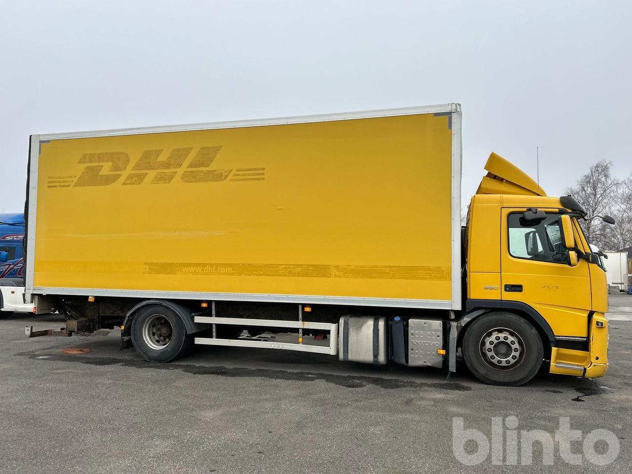 VOLVO FM 330 4X2 - Kamion sandučar: slika VOLVO FM 330 4X2 - Kamion sandučar VOLVO FM 330 4X2 - Kamion sandučar: slika VOLVO FM 330 4X2 - Kamion sandučar