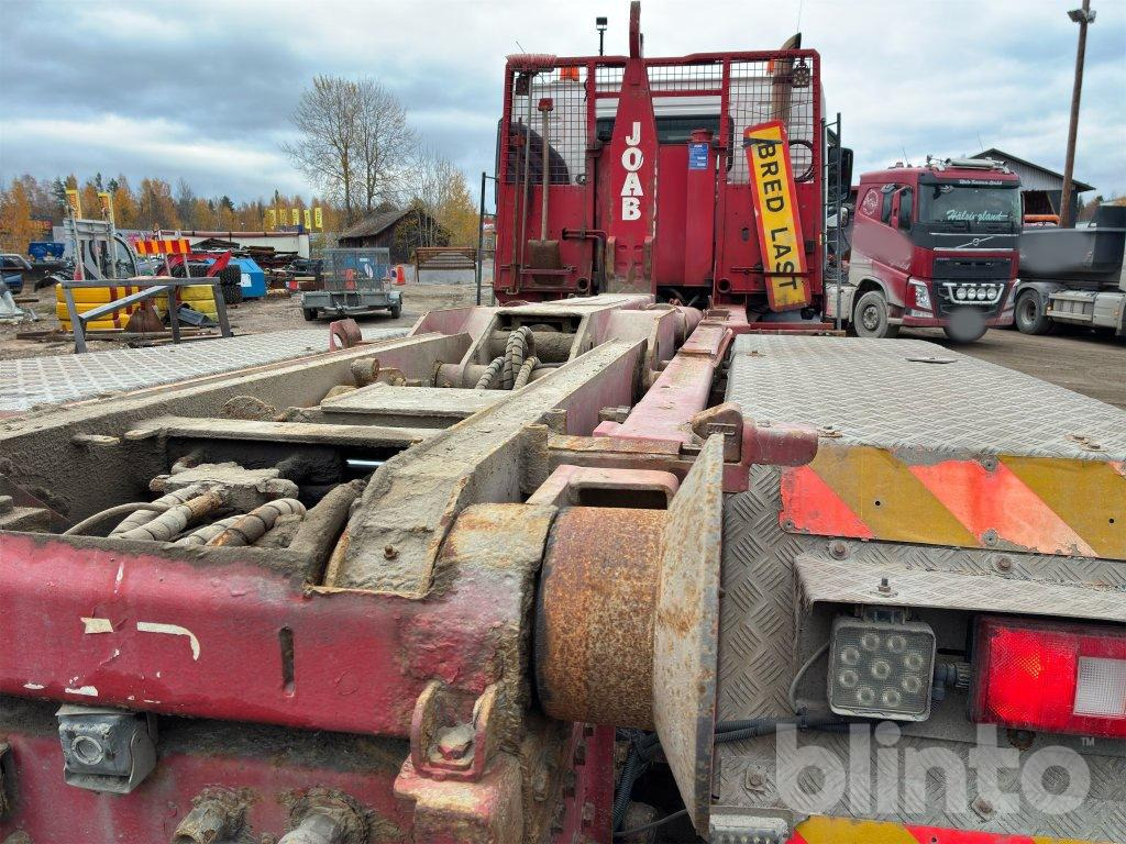 Kamion s kukastom dizalicom VOLVO FM9 6X2 med underbett: slika Kamion s kukastom dizalicom VOLVO FM9 6X2 med underbett
