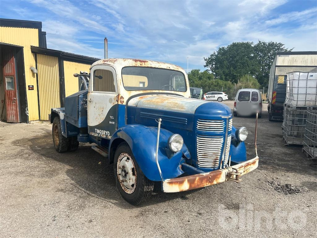 VOLVO L 224 K - Kamion za vuču: slika VOLVO L 224 K - Kamion za vuču VOLVO L 224 K - Kamion za vuču: slika VOLVO L 224 K - Kamion za vuču
