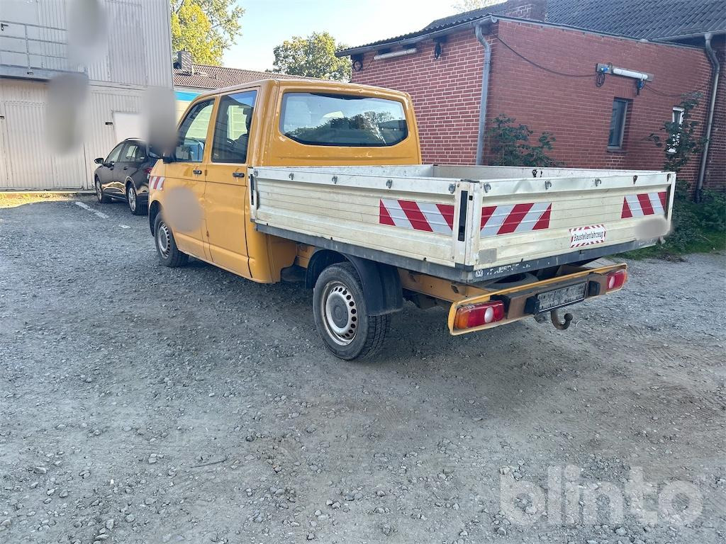 Volkswagen T5 (2010) - Dostavno vozilo s ravnom platformom, Dostavno vozilo s dvostrukom kabinom: slika Volkswagen T5 (2010) - Dostavno vozilo s ravnom platformom, Dostavno vozilo s dvostrukom kabinom Volkswagen T5 (2010) - Dostavno vozilo s ravnom platformom, Dostavno vozilo s dvostrukom kabinom: slika Volkswagen T5 (2010) - Dostavno vozilo s ravnom platformom, Dostavno vozilo s dvostrukom kabinom