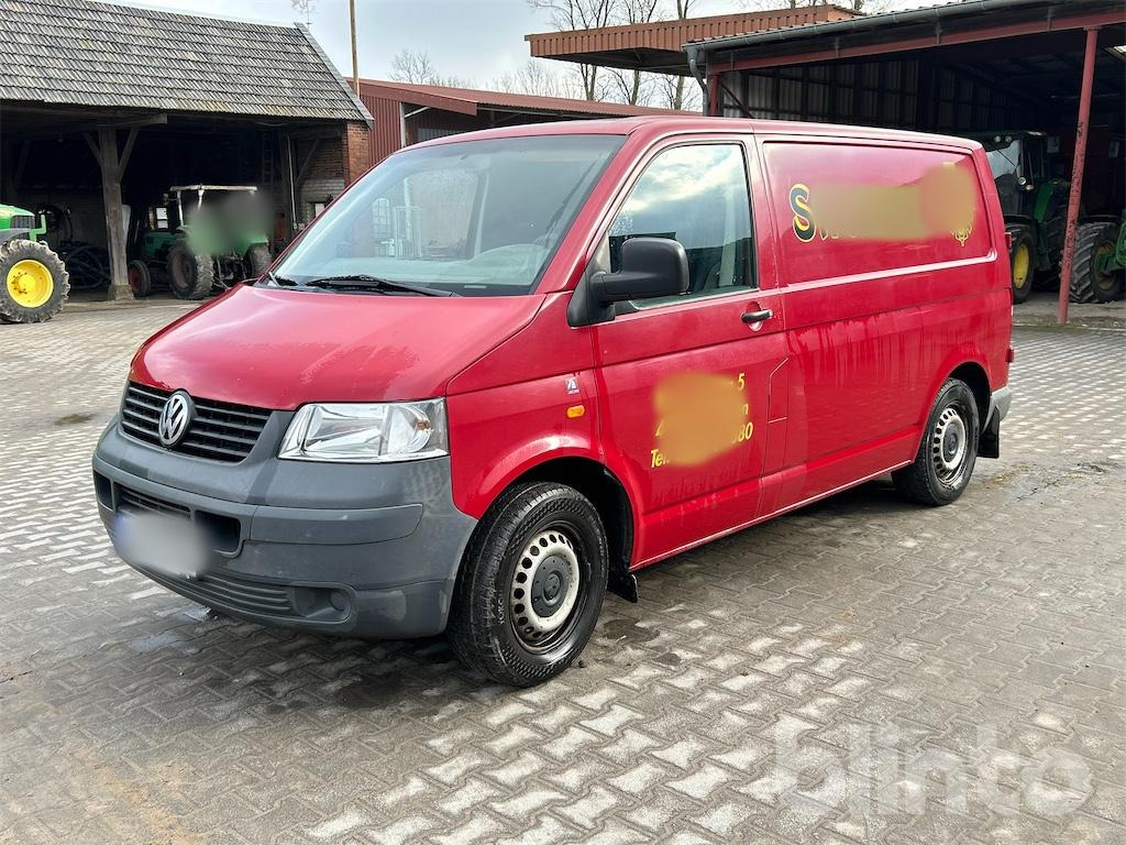 Volkswagen T5 - Furgon: slika Volkswagen T5 - Furgon Volkswagen T5 - Furgon: slika Volkswagen T5 - Furgon