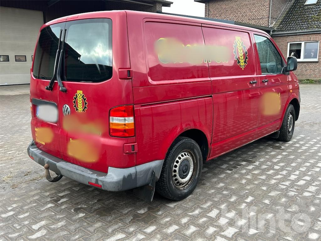 Volkswagen T5 - Furgon: slika Volkswagen T5 - Furgon Volkswagen T5 - Furgon: slika Volkswagen T5 - Furgon