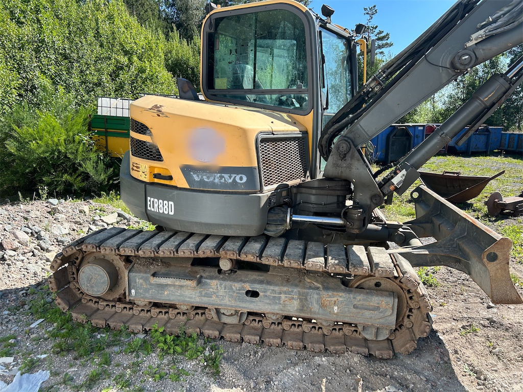 Volvo ECR88D - Bager gusjeničar: slika Volvo ECR88D - Bager gusjeničar Volvo ECR88D - Bager gusjeničar: slika Volvo ECR88D - Bager gusjeničar