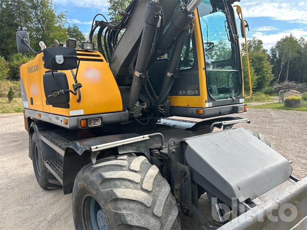 Bager na kotačima Volvo EW160B - BIGAB T-10: slika Bager na kotačima Volvo EW160B - BIGAB T-10