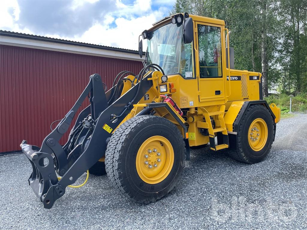 Volvo L50D - Utovarivač na kotačima: slika Volvo L50D - Utovarivač na kotačima Volvo L50D - Utovarivač na kotačima: slika Volvo L50D - Utovarivač na kotačima