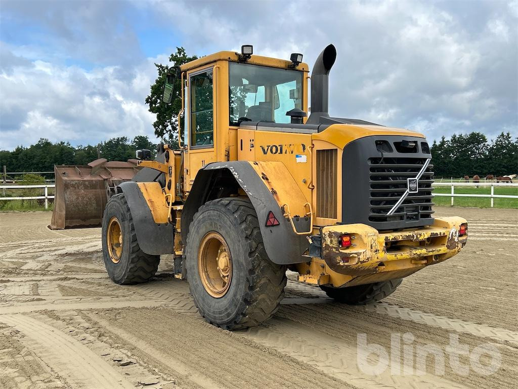 Volvo L60E (2006) - Utovarivač na kotačima: slika Volvo L60E (2006) - Utovarivač na kotačima Volvo L60E (2006) - Utovarivač na kotačima: slika Volvo L60E (2006) - Utovarivač na kotačima