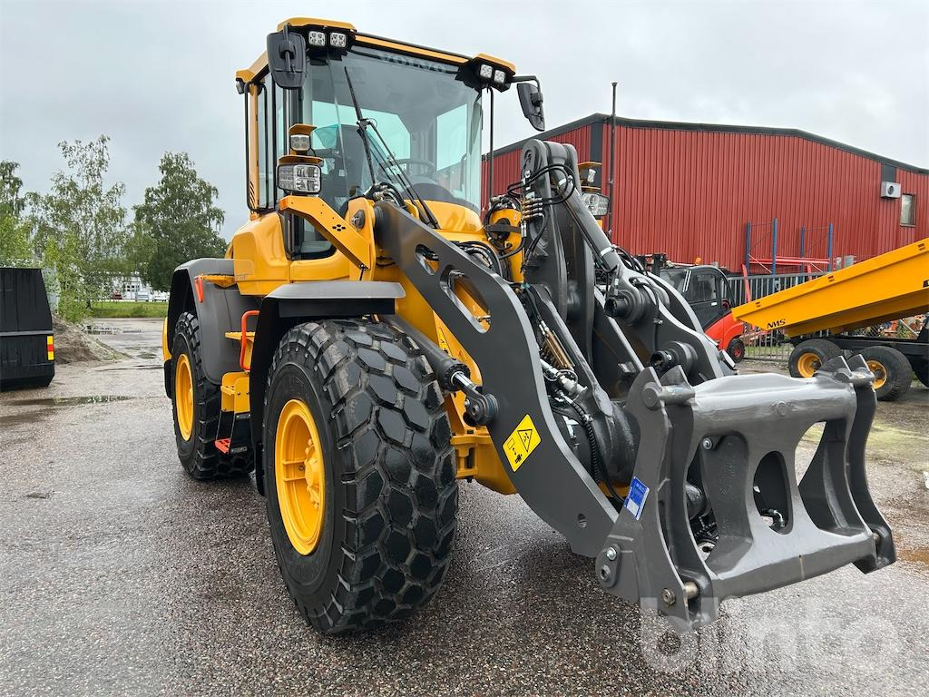 Volvo L70H Ny! - Utovarivač na kotačima: slika Volvo L70H Ny! - Utovarivač na kotačima Volvo L70H Ny! - Utovarivač na kotačima: slika Volvo L70H Ny! - Utovarivač na kotačima