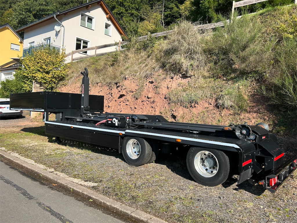 WABCO Trailer EBS-E Absetzvorrichtung mit Hakengerät, HIAB Multilift - Transporter kontejnera/ Poluprikolica s izmjenjivim sanducima: slika WABCO Trailer EBS-E Absetzvorrichtung mit Hakengerät, HIAB Multilift - Transporter kontejnera/ Poluprikolica s izmjenjivim sanducima WABCO Trailer EBS-E Absetzvorrichtung mit Hakengerät, HIAB Multilift - Transporter kontejnera/ Poluprikolica s izmjenjivim sanducima: slika WABCO Trailer EBS-E Absetzvorrichtung mit Hakengerät, HIAB Multilift - Transporter kontejnera/ Poluprikolica s izmjenjivim sanducima