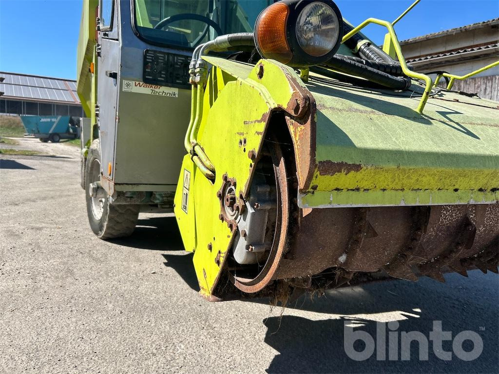 Vagon-miješalica za krmivo Walker DMUW Bulldog (1998): slika Vagon-miješalica za krmivo Walker DMUW Bulldog (1998)