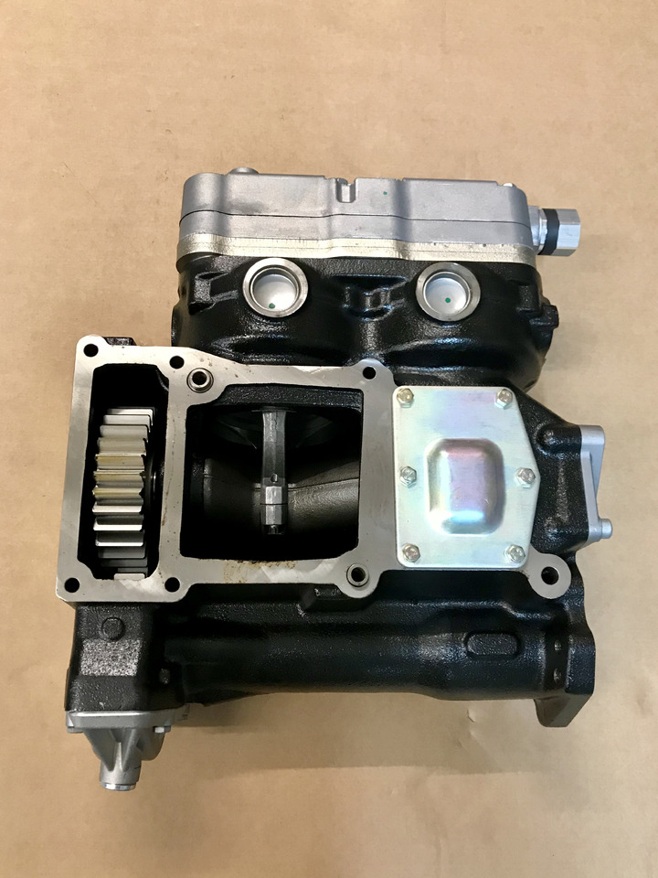 COMPRESSORE ARIA BICILINDRICO CON PRESA DI FORZA - MAN 51541007115 - KNORR LK4960 - Zračni kompresor: slika COMPRESSORE ARIA BICILINDRICO CON PRESA DI FORZA - MAN 51541007115 - KNORR LK4960 - Zračni kompresor COMPRESSORE ARIA BICILINDRICO CON PRESA DI FORZA - MAN 51541007115 - KNORR LK4960 - Zračni kompresor: slika COMPRESSORE ARIA BICILINDRICO CON PRESA DI FORZA - MAN 51541007115 - KNORR LK4960 - Zračni kompresor